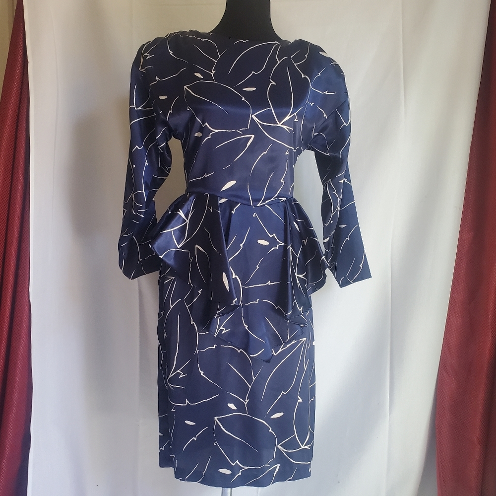 VTG Variations Ltd Navy Leaf Print Peplum Dress